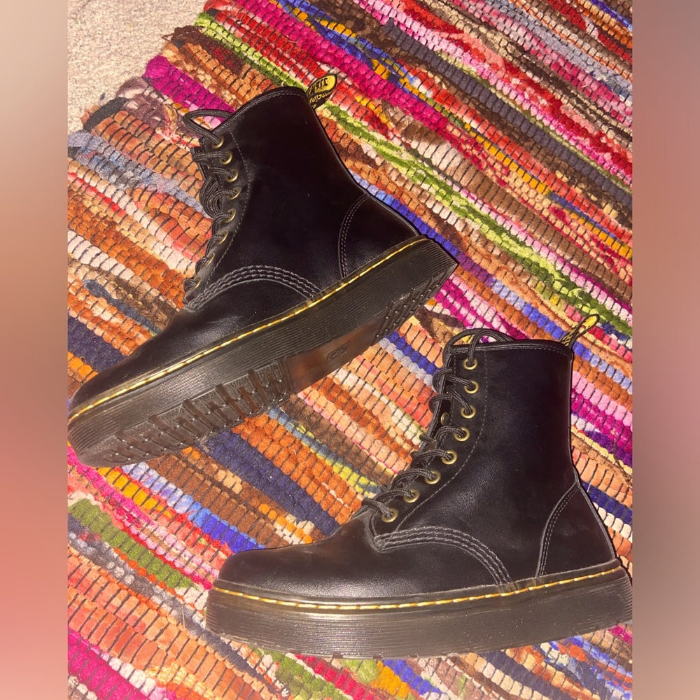 DR. MARTENS 1460 BLK PLATFORM BOOTS
